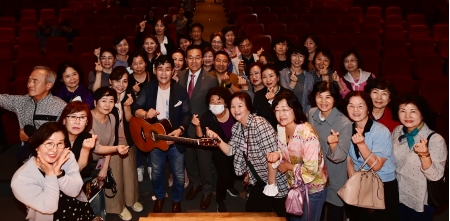 금요예술무대(세시봉 윤형주)이미지