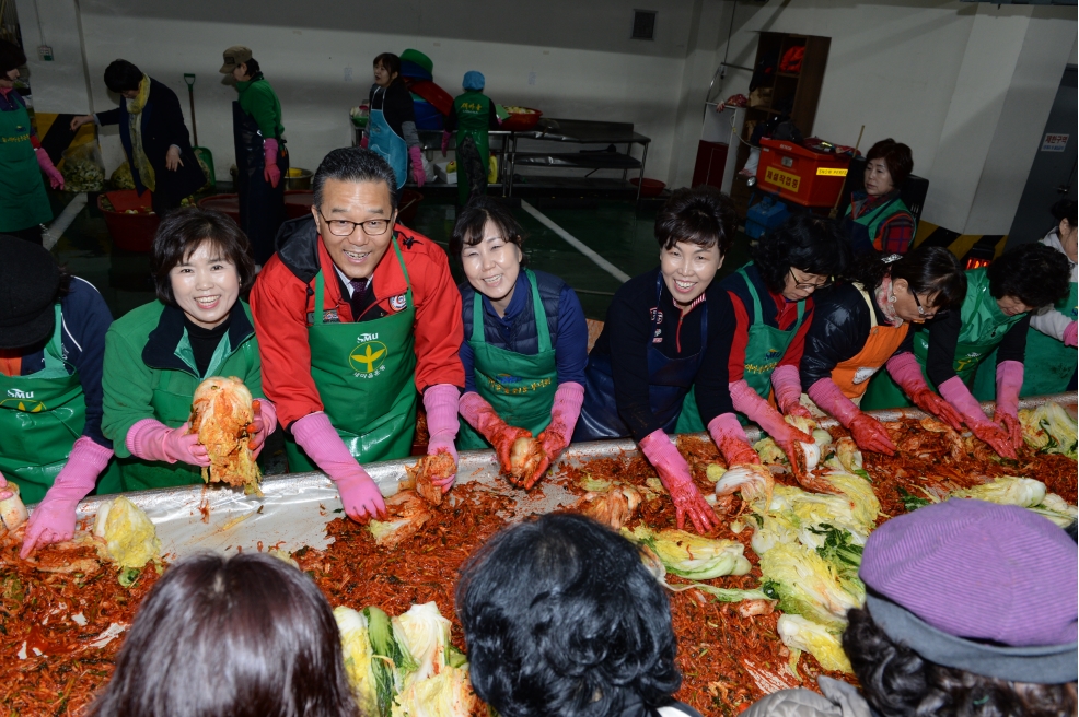 동춘1동 새마을부녀회 김장나누기의 1번째 이미지