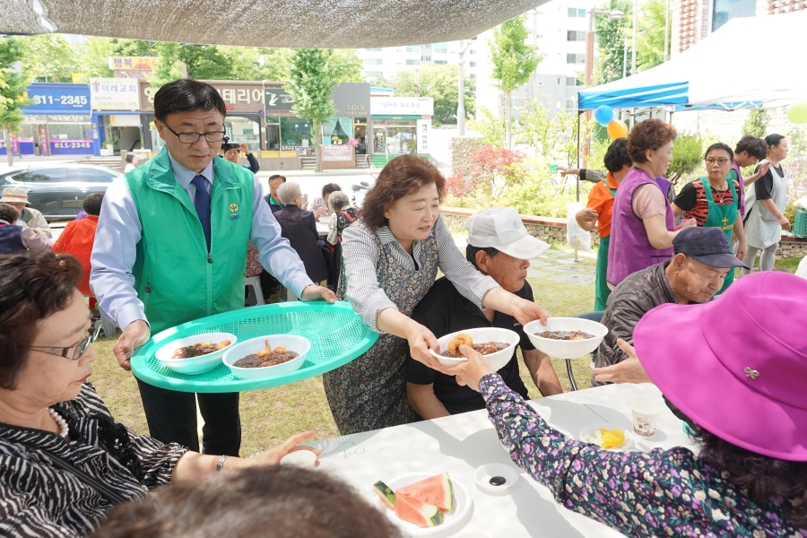 연수1동, 사랑의 자장면 나눔 행사의 1번째 이미지