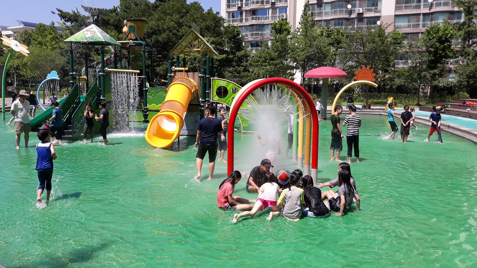 [기획]연수구, 도심 속 물놀이시설 4곳 운영 '온가족 힐링하세요’의 2번째 이미지